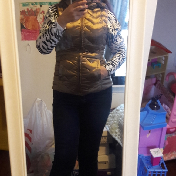 Womens Winter Vest size M Penalize Bronze with Hoo - Picture 3 of 7